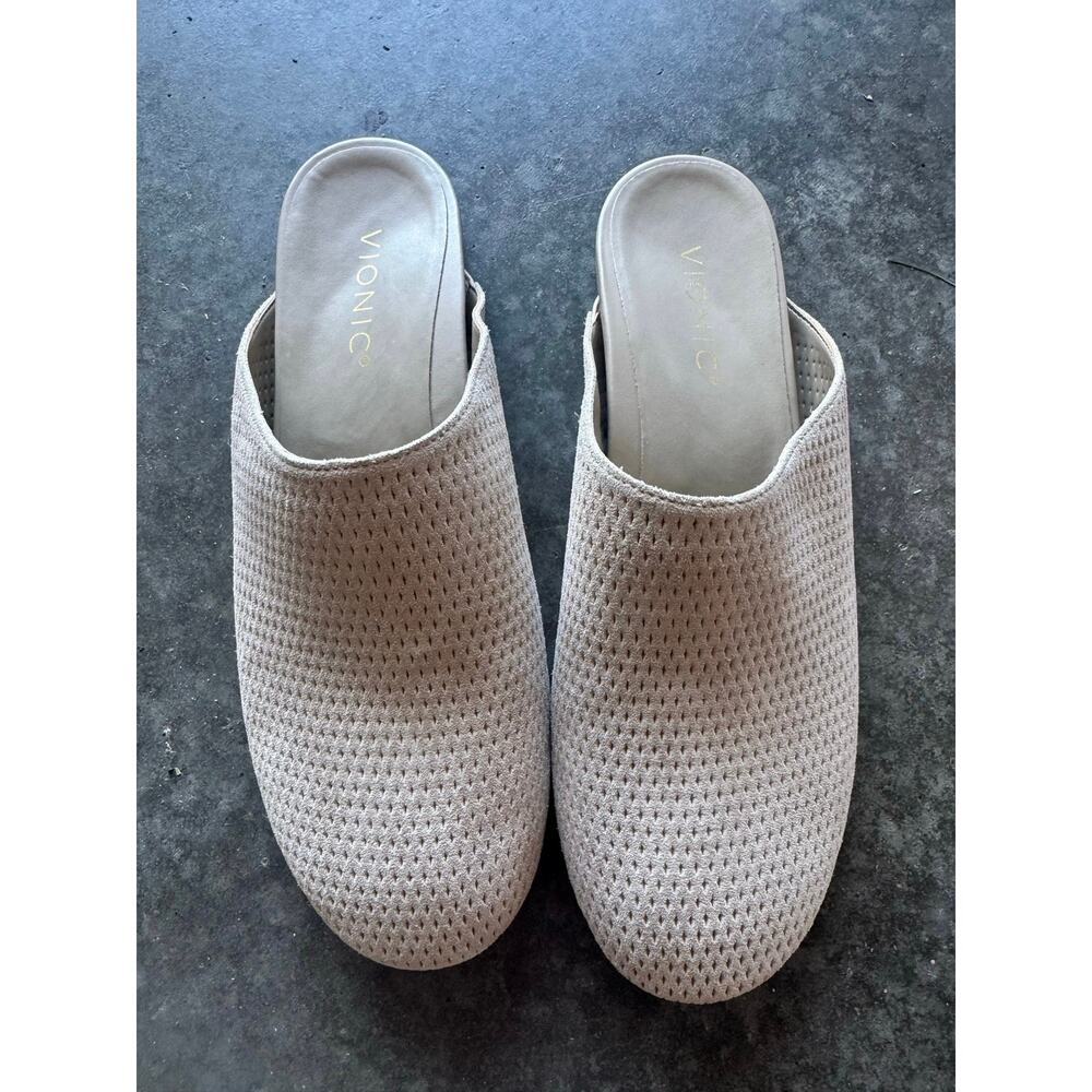 Vionic Opal Perf Perforated Suede Slide Mules Clogs Sand Taupe Size 8.5